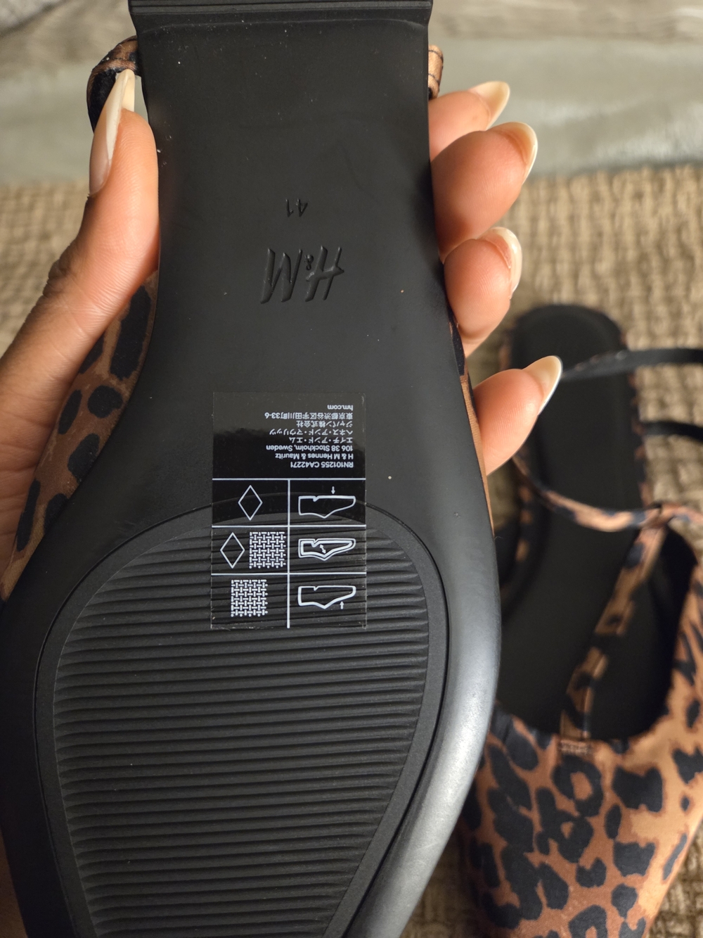 H&M Leopard Print Flats - Picture 3 of 3